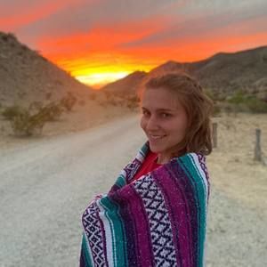 Meet your Posher, Sandy